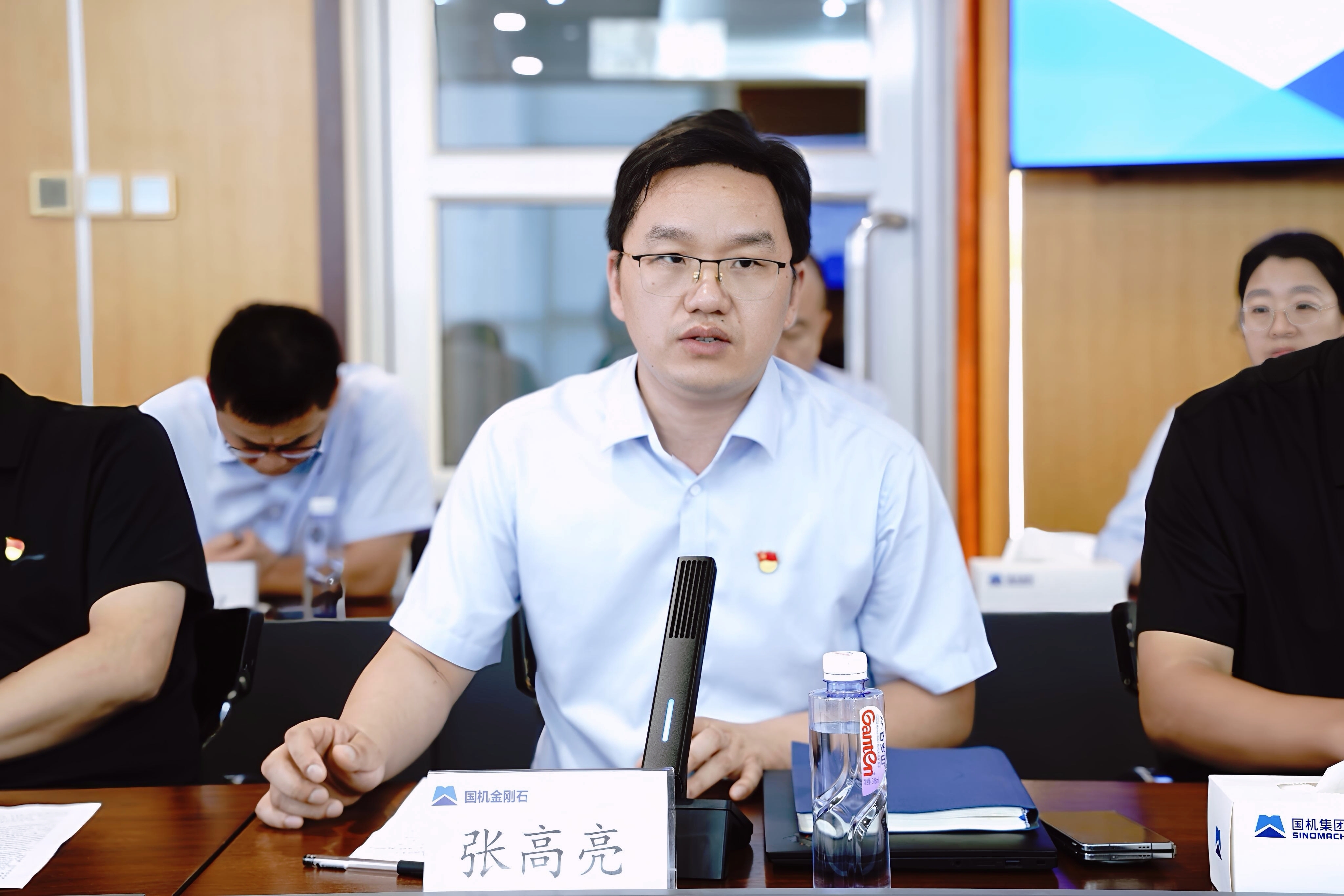 张高亮.jpg